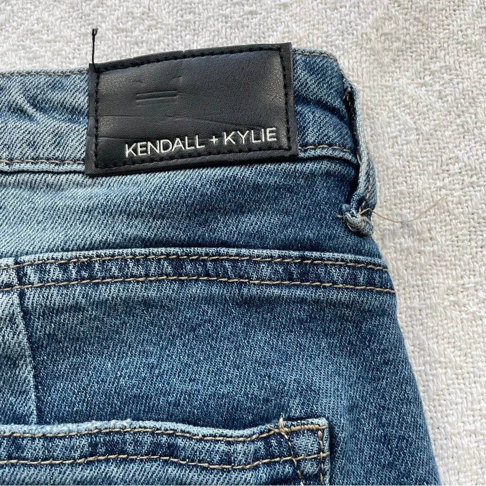 Kendall & Kylie Distressed Blue‎ Jean Shorts ~ Size 9 / 29  ~ Summertime ~ NWT